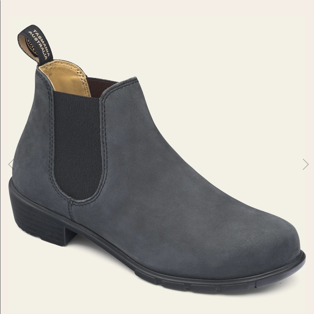 Blundstone Women’s Low Heel Elastic Short Boot